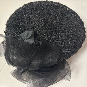 Vintage Jan Leslie Black Decorative Mesh Fascinator /Pillbox